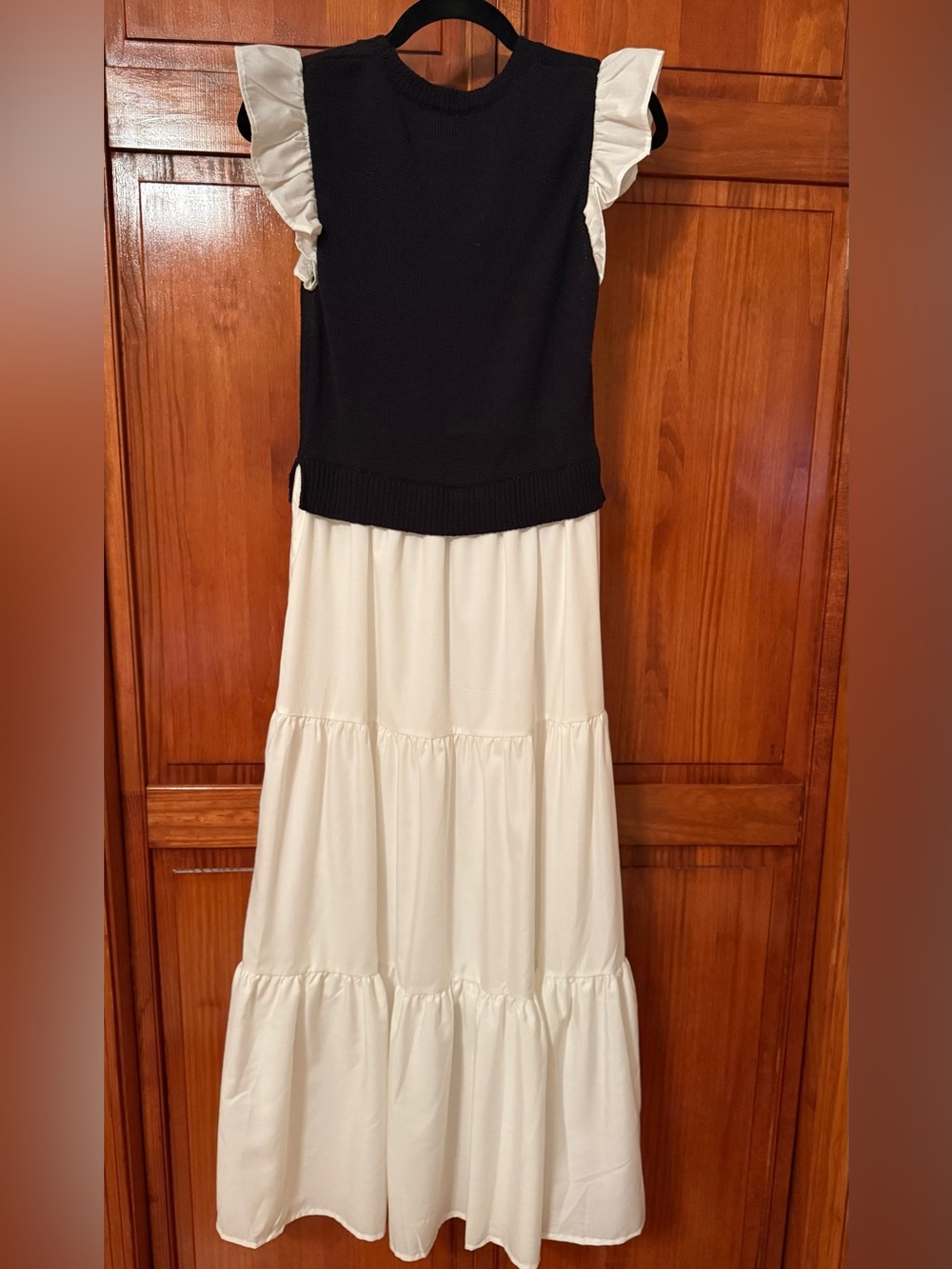 Black & White Ruffle Sleeve Maxi Dress - Picture 2 of 3